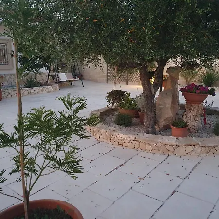 Le Anfore Del Salento Alojamento de Acomodação e Pequeno-almoço Marina di Lizzano